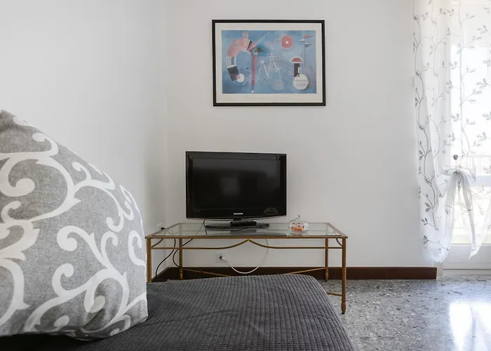 The Black Swan Apartment